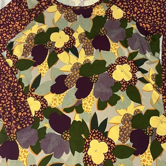 LOGO Lori Goldstein 1X Mixed Media Tunic Top Funky Flowy Bold Feminine Pockets - Picture 6 of 16